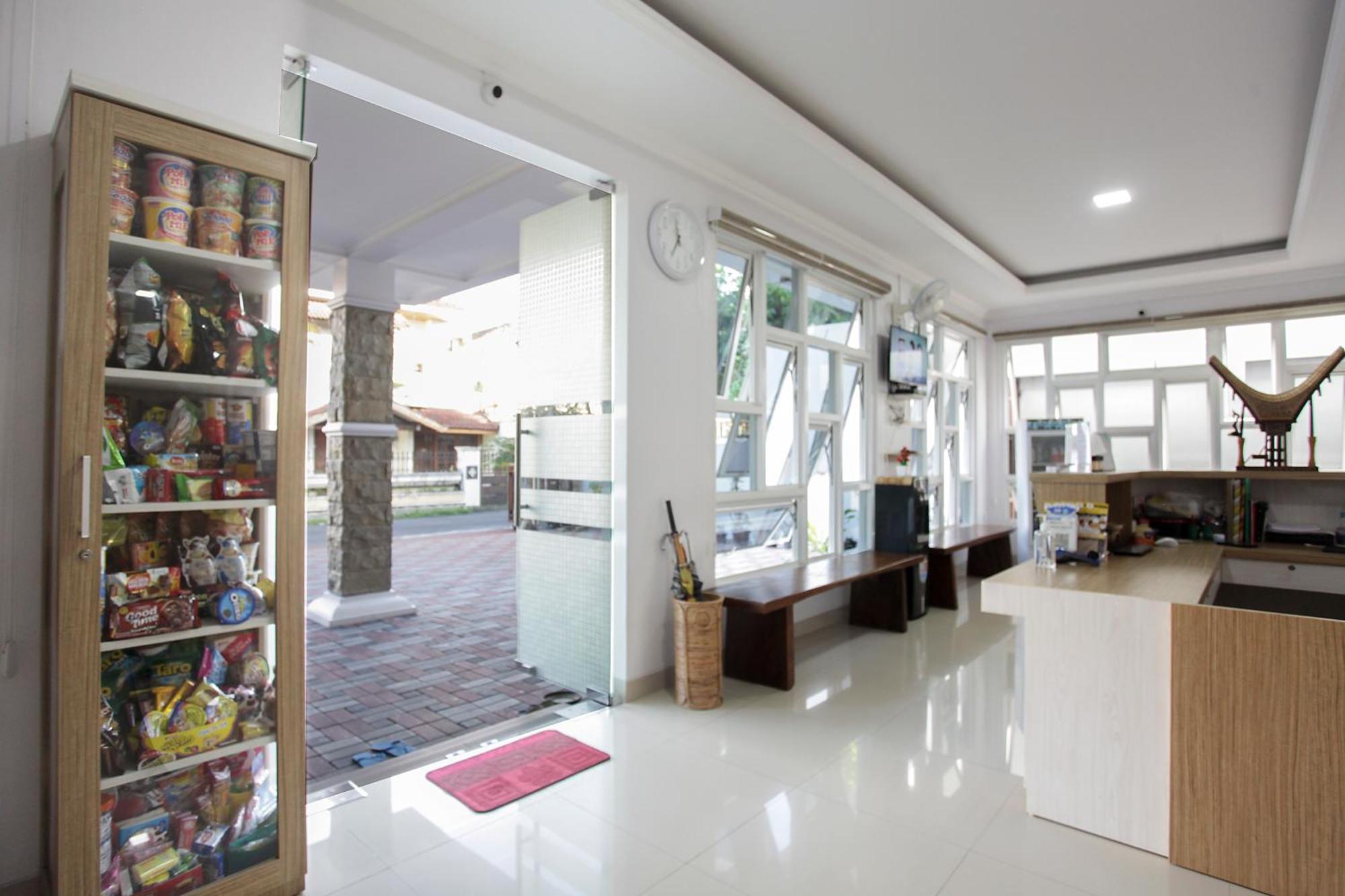 Banua Raya Homestay Yogyakarta Eksteriør bilde