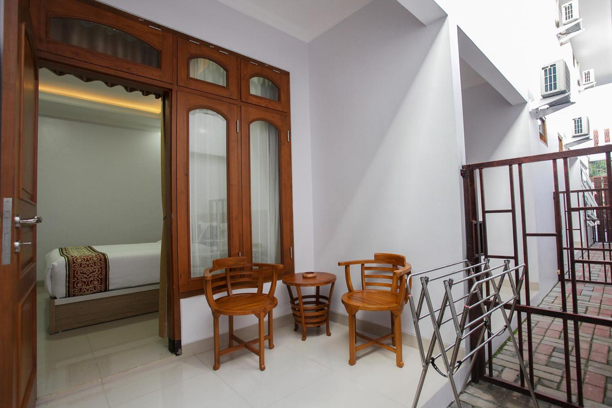 Banua Raya Homestay Yogyakarta Eksteriør bilde