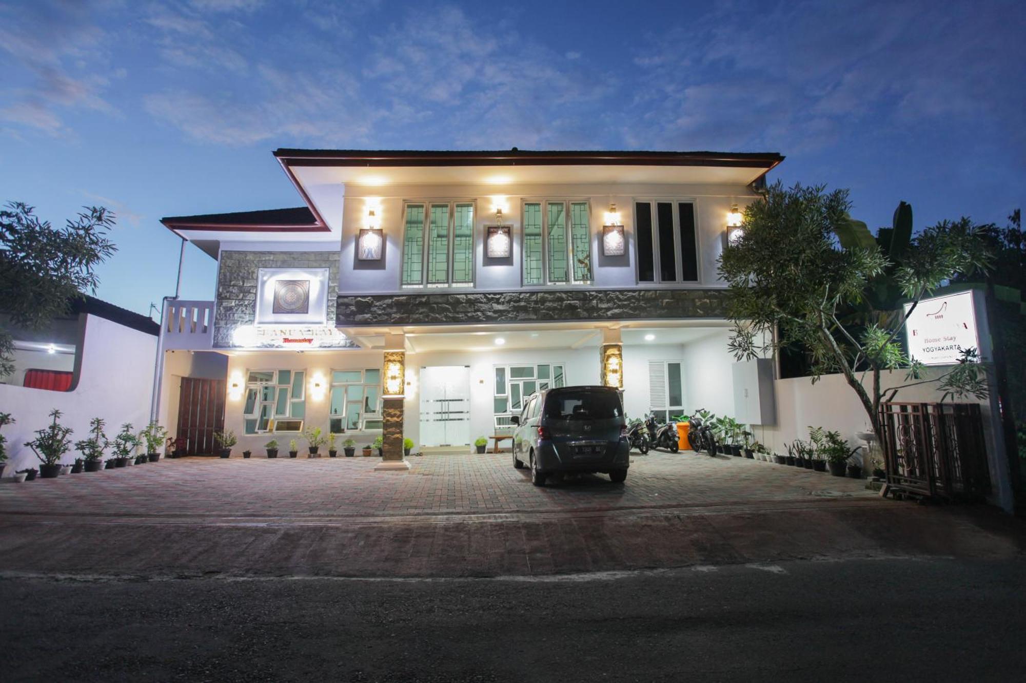 Banua Raya Homestay Yogyakarta Eksteriør bilde